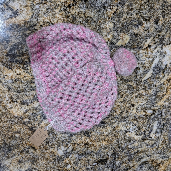 Pink and Grey knitted baret hat - Picture 2 of 2